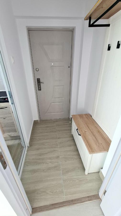 Belle Apartments - Central Питешти Экстерьер фото